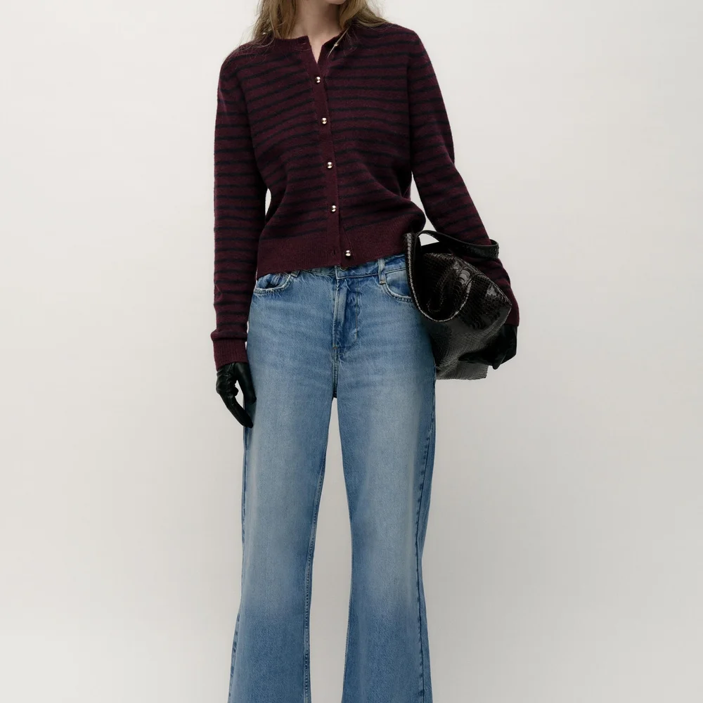 ZARA Burgundy 1509/104/681 | V-Neck Cardigan in Red and Navy Blue - Picture 3 of 6